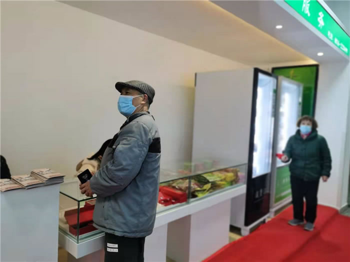 四川中青旅綿陽分社、綿陽市中旅假日旅行社、綿陽自來文化傳播有限公司24H自助售貨服務盛大開業(yè)